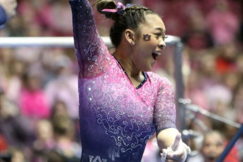 Suni Lee makes Auburn gymnastics history in night of Perfect 10s