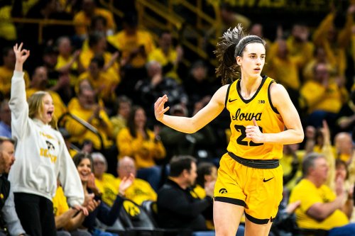 caitlin-clark-has-the-iowa-star-locked-up-player-of-the-year-flipboard