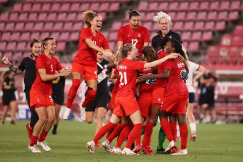 Alex Morgan, USWNTPA 'stand with' CANWNT amid Canada Soccer dispute