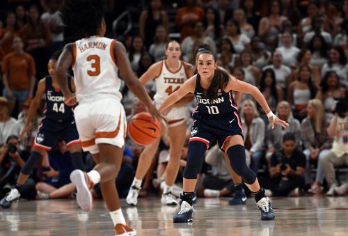 NCAA basketball Top 25: UConn falls to lowest spot in 30 years