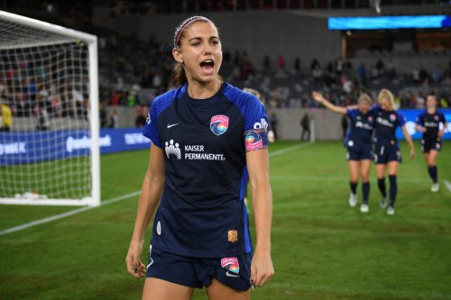 Alex Morgan overcomes injury to send San Diego to NWSL semifinals