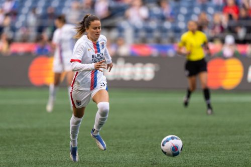 Lauren Barnes earns second straight nod in JWS’ NWSL Best XI for July ...