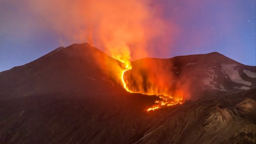 Dramatic video captures eruption of Mount Etna