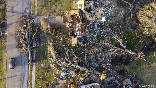 Tornado tötet mindestens 26 Menschen in USA