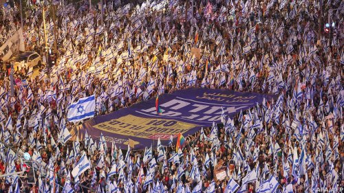 Zehntausende protestieren in Israel gegen Politik