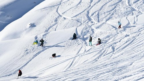 Zahl der alpinen Todesfälle und Unfälle im Winter im Schnitt