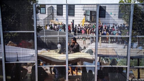 Mehr als 3.000 Bootsmigranten auf Lampedusa gelandet