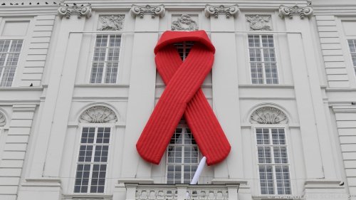 Weltweit 38,4 Millionen Menschen mit HIV-Infektion