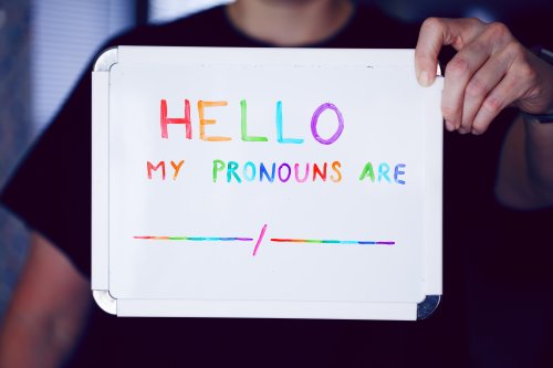 Neopronomen: So verwendet man geschlechtsneutrale Pronomen