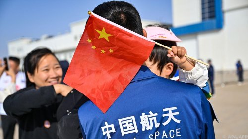 China schickt drei Astronauten zu seiner Raumstation