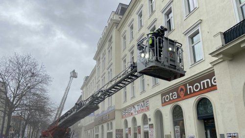 Leichtverletzte und zahlreiche Evakuierte bei Brand in Wien