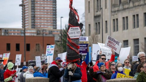 At fiery KC rally for federal workers, Cleaver slams ‘dictator wannabe’ in White House