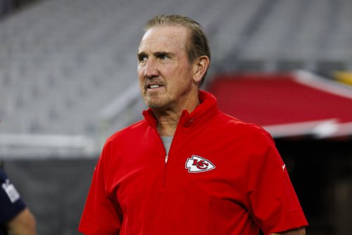 Phil Simms explains why Steve Spagnolo has hard time with Chiefs against one NFL quarterback