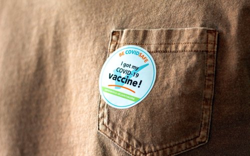 Use This COVID Vaccine Checker Before Travelling
