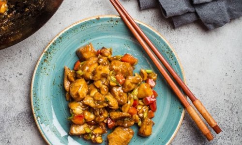 This Fiery and Flavor-bursting Kung Pao Chicken Is a Healthy Chinese Dish That Packs a Punch