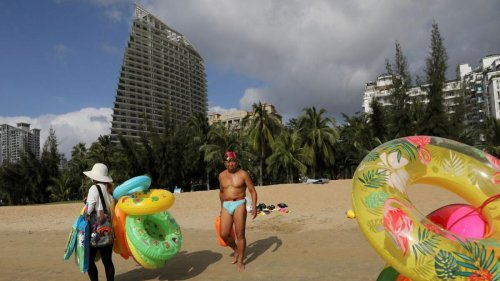 Covid-19: Over 80,000 tourists trapped in 'China's Hawaii' after outbreak