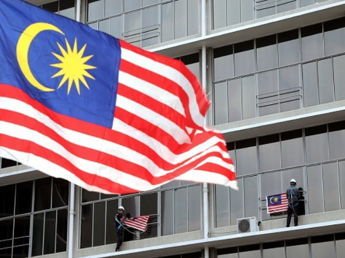 Covid-19: Malaysia indefinetely extends lockdown amid surging cases - Flipboard