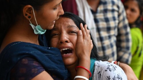 Delhi fire: Building owner arrested; agonising wait for kin as 19 of 27 bodies yet to be identified