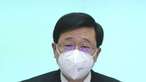 Coronavirus: Hong Kong cuts Covid-19 hotel quarantine to 3 days for arrivals