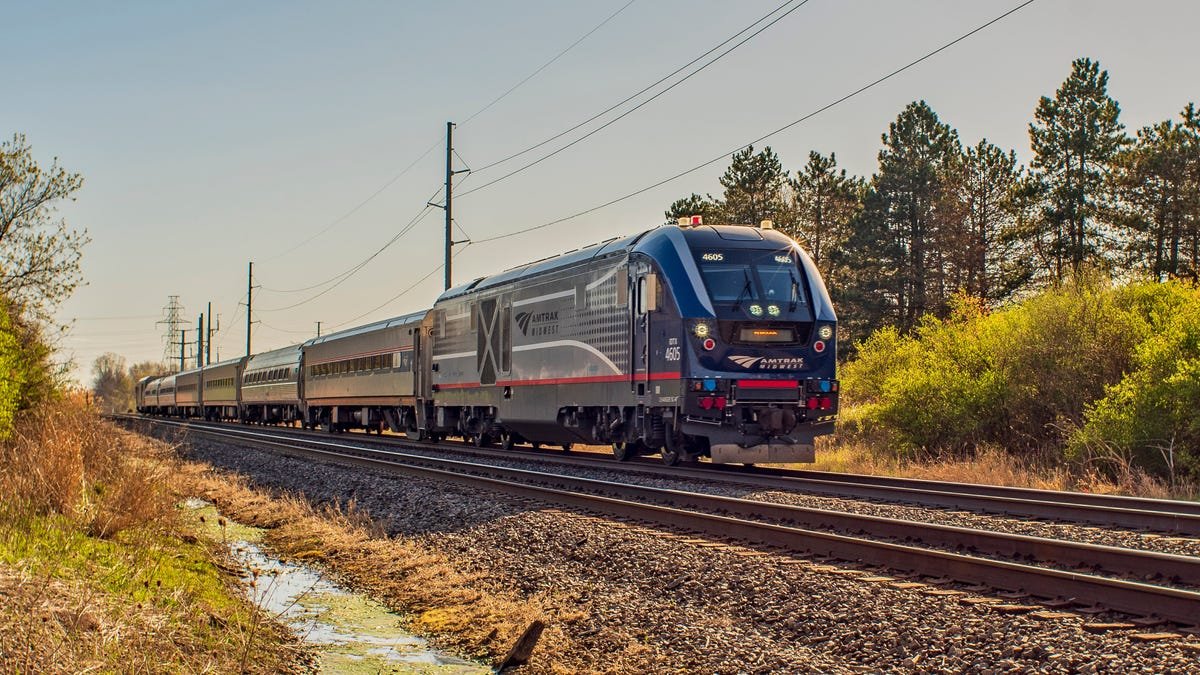 Get Buy-One-Get-One Amtrak Fares Through August