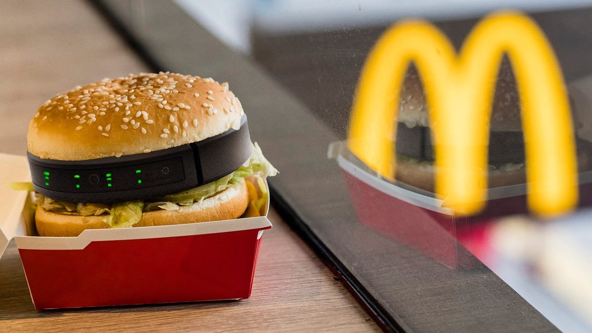 Critics Warn $15 Wage Will Force McDonald’s To Replace Burger Patties With Robots
