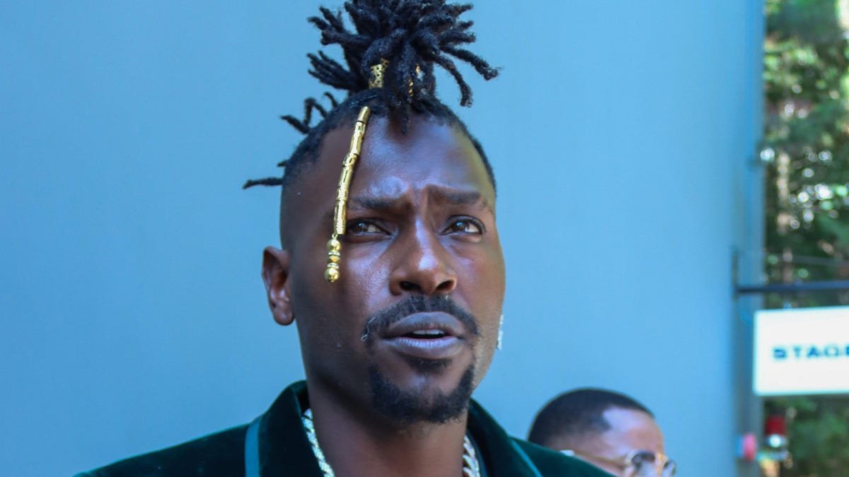 Caitlin Clark Blocked NFL's Antonio Brown On X For This Disturbing Reason