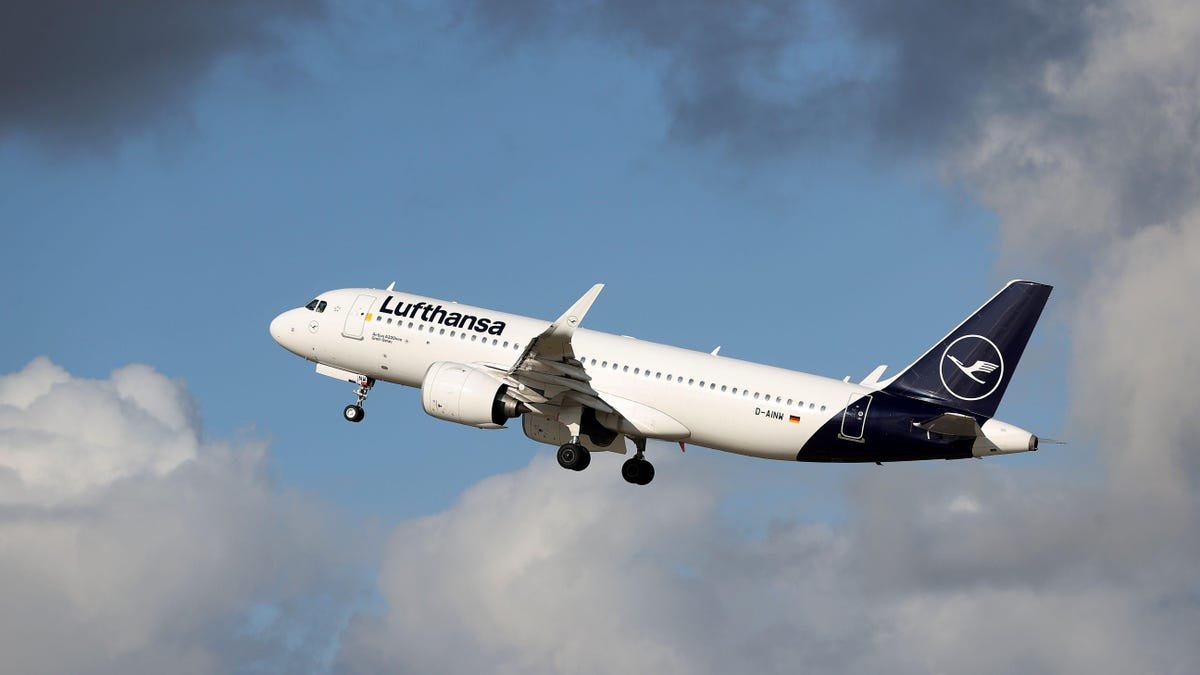 Lufthansa Group Admits To Flying 18,000 Empty Planes To Keep Airport Slots
