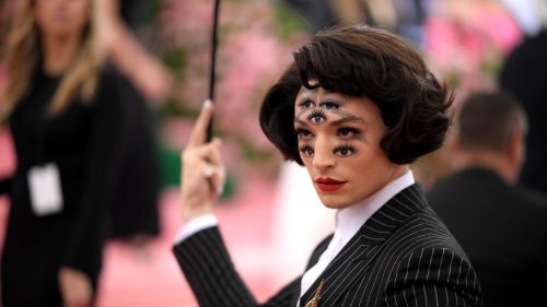 Warner Bros. executives reportedly getting pretty nervous about Ezra Miller