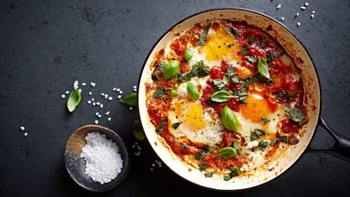 How to make shakshuka, the Moroccan stew that says “put an egg on it!”