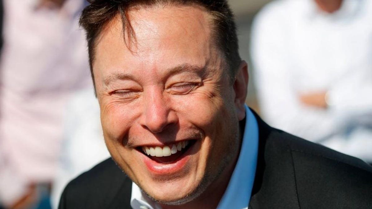 The 11 Wildest Moments from Elon's First Week at Twitter