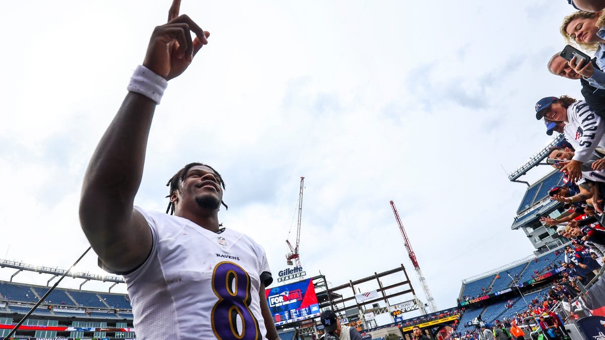 Through 3 weeks it’s clear that the Ravens need to break the bank for Lamar Jackson