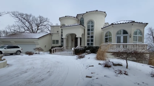 Inside Nelly's Abandoned, Mysterious Missouri Mansion