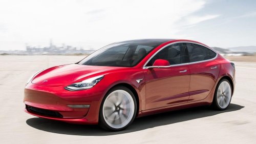 Tesla Software Update Traps TikToker Inside 115-Degree Car