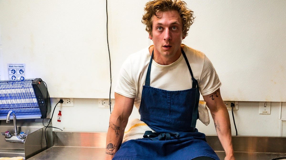 Why Jeremy Allen White Is in Awe of Restaurant Workers
