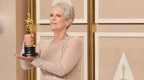 Jamie Lee Curtis put her they/them Oscar next to her butt plug