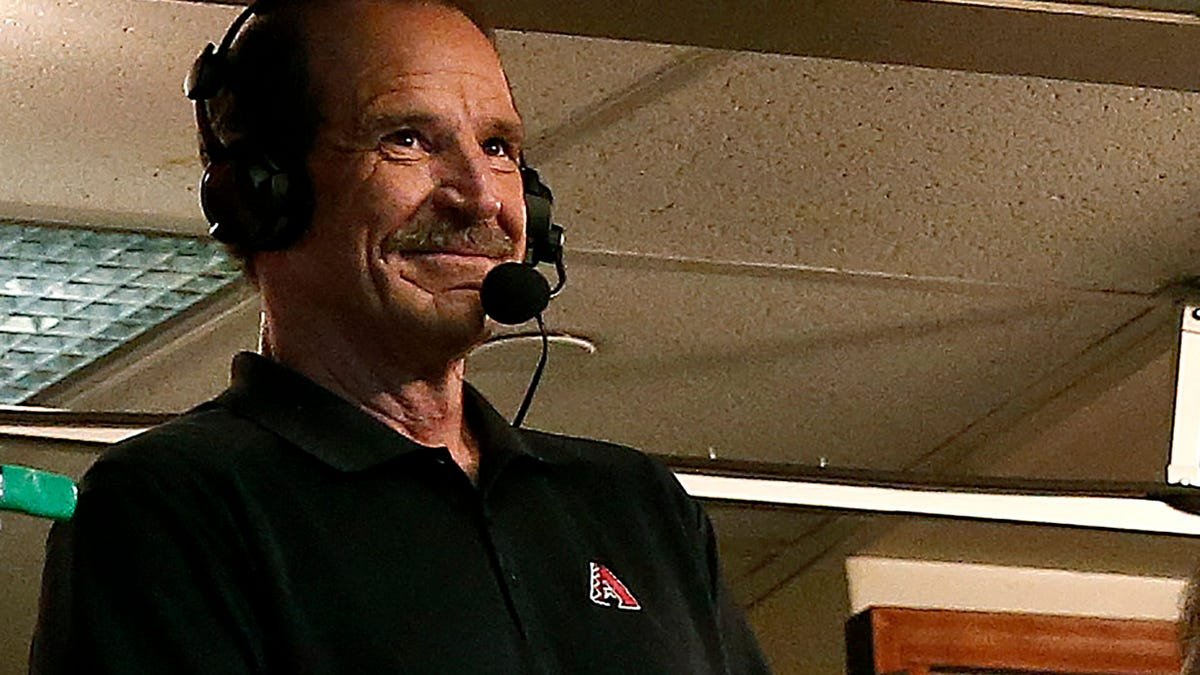 Bob Brenly has always been a turd