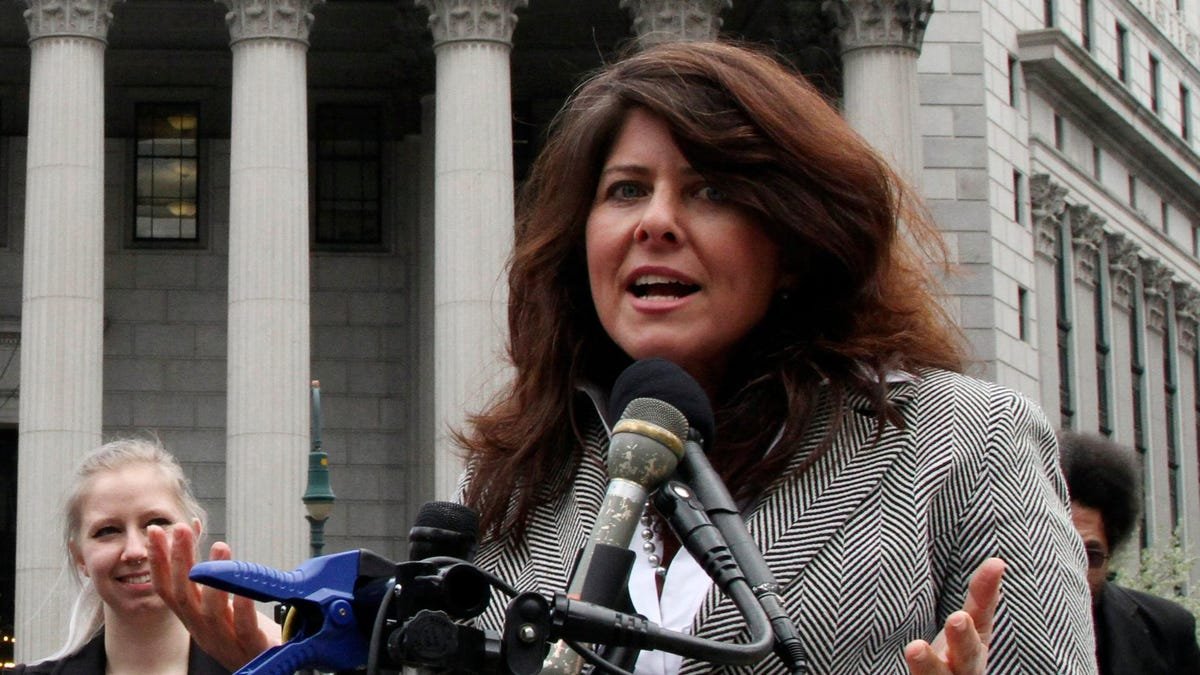 Naomi Wolf, Noted Liar, Has Been Suspended From Twitter For Covid Conspiracy Theories