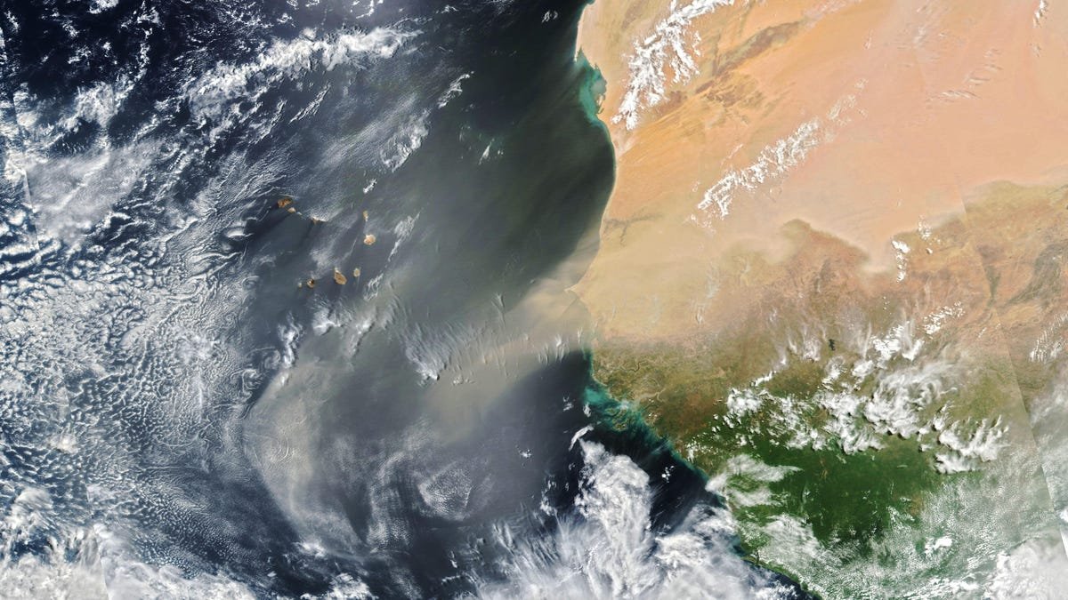 Satellites Capture Images of Huge Dust Storm Heading to the Americas