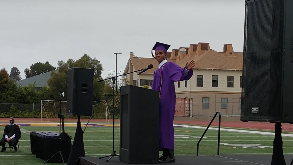 18-Year-Old Gives Inspiring Speech After Becoming 1st Black Male Valedictorian at California High School