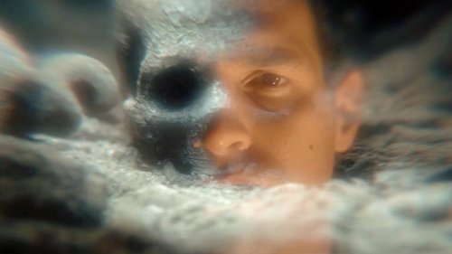 Nach 4 Jahren endlich in Deutschland: Diese Sci-Fi-Thriller-Serie wirkt wie aus dem „Fallout“-Universum