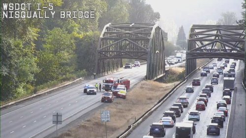 1 dead in ‘mechanical mishap’ near Nisqually River Bridge on I-5