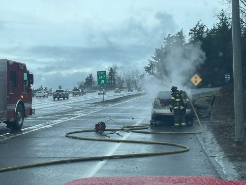 Firefighters respond to car fire on I-5 near Kent