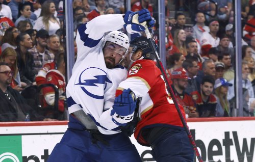 Colton scores late, Lightning beat Panthers 2-1 in Game 2