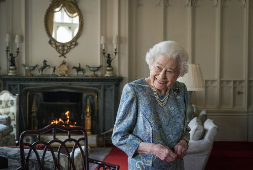 UK to hold days-long bash to celebrate queen's 70-year reign