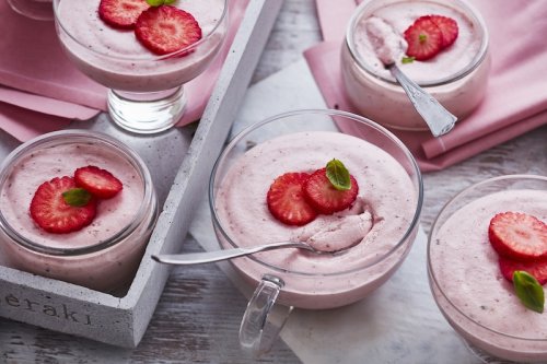 Mousse de fraise au poivre et au basilic