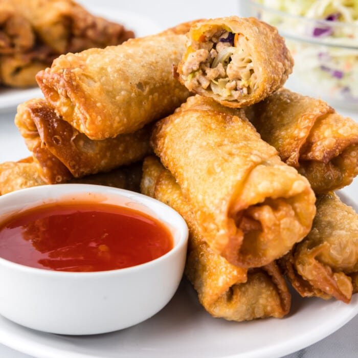 Egg Rolls (Easy and Crispy)
