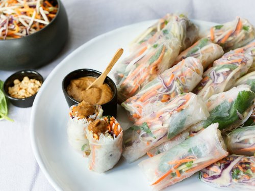 Thai-style summer rolls with peanut dipping sauce