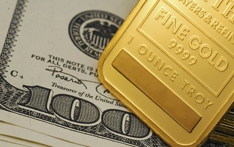 U.S. dollar will keep gold price under pressure - VanEcK's Foster and Casanova