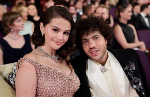 Selena Gomez: Sie bekam Ausschlag nach erstem Kuss mit Benny Blanco