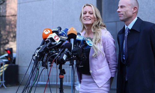 Pornostar Stormy Daniels zieht gegen Ex-Anwalt in Trump-Affäre vor Gericht